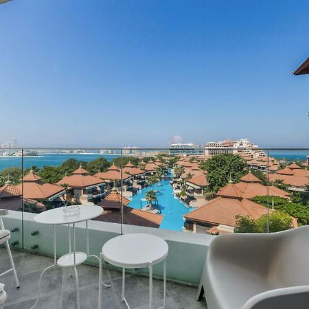 Luxury Azizi Mina Beachfront Apartments Дубай Екстер'єр фото
