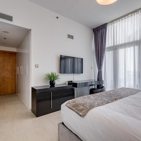 Luxury Azizi Mina Beachfront Apartments Дубай Екстер'єр фото