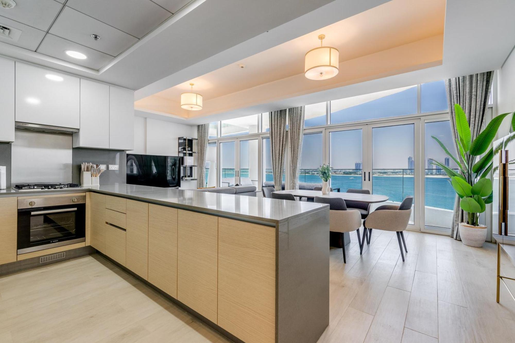 Luxury Azizi Mina Beachfront Apartments Дубай Екстер'єр фото